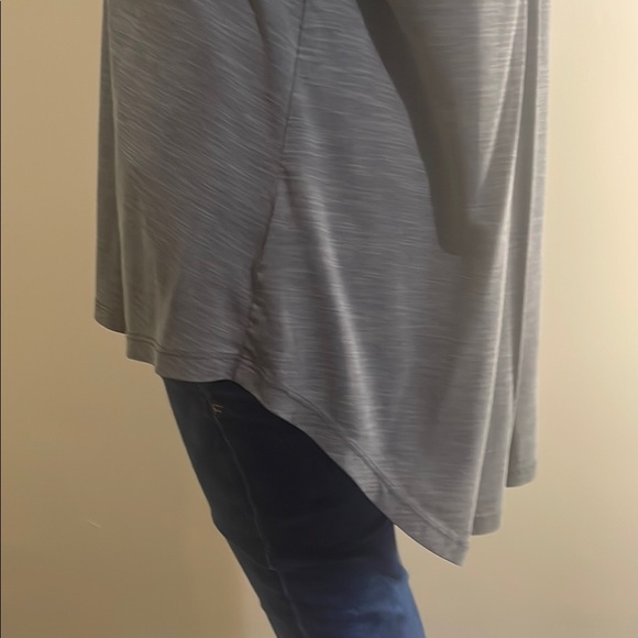 Mod Ref Gray Relaxed Asymmetrical T-Shirt - Picture 5 of 8